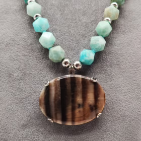 Alternative view of COLLIER ARGENTO AMAZZONITE LEGNO FOSSILE </br>GIHX 12182