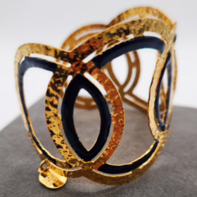 Alternative view of BRACCIALE METALLO RIGIDO DORATO SMALTI BLU </br>GDHX 7152