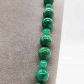 Alternative view of COLLANA AMAZZONITE MADAGASCAR CRISOPRASIO </br>GIHX 9856